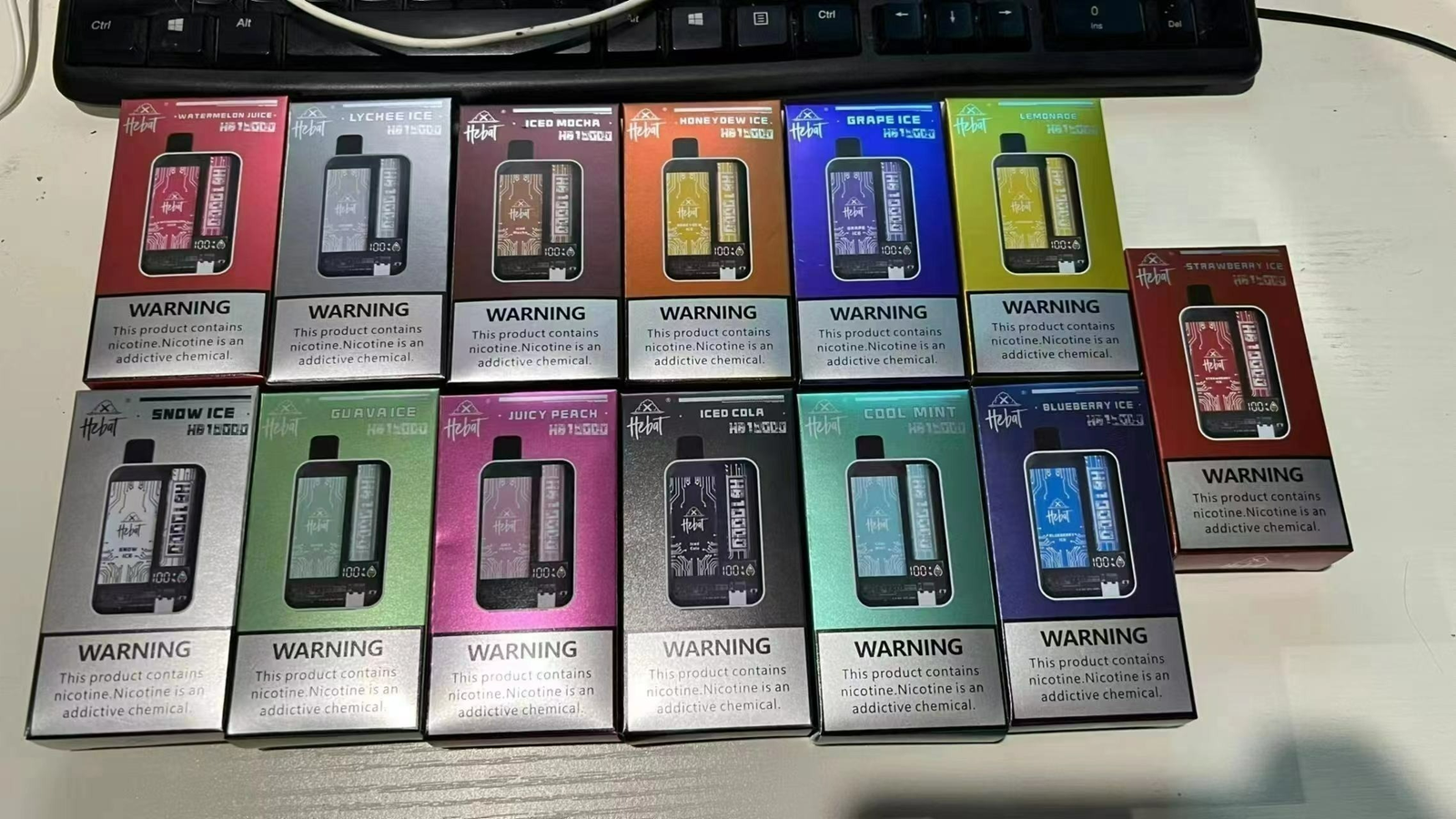 Xibei 10000 充電與使用細節示意圖 Type-C